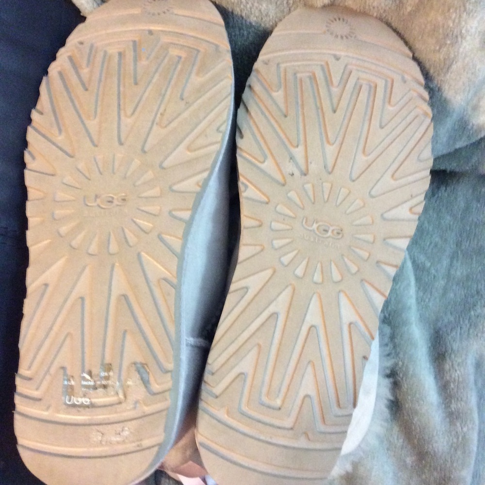 Like new Ugg’s boots.